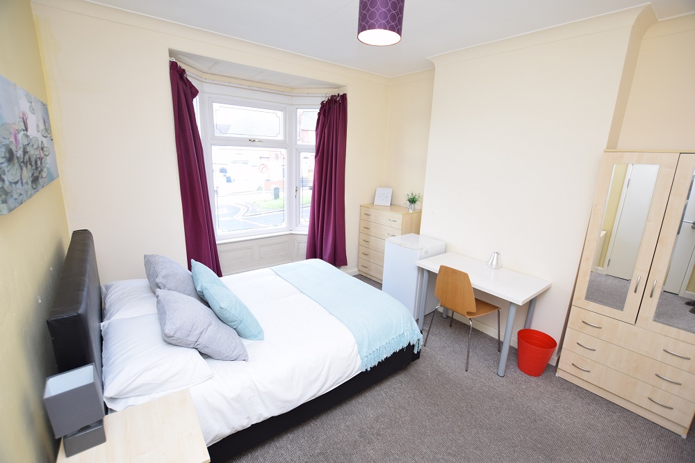 Double Room – Available 8th Dec- DY2