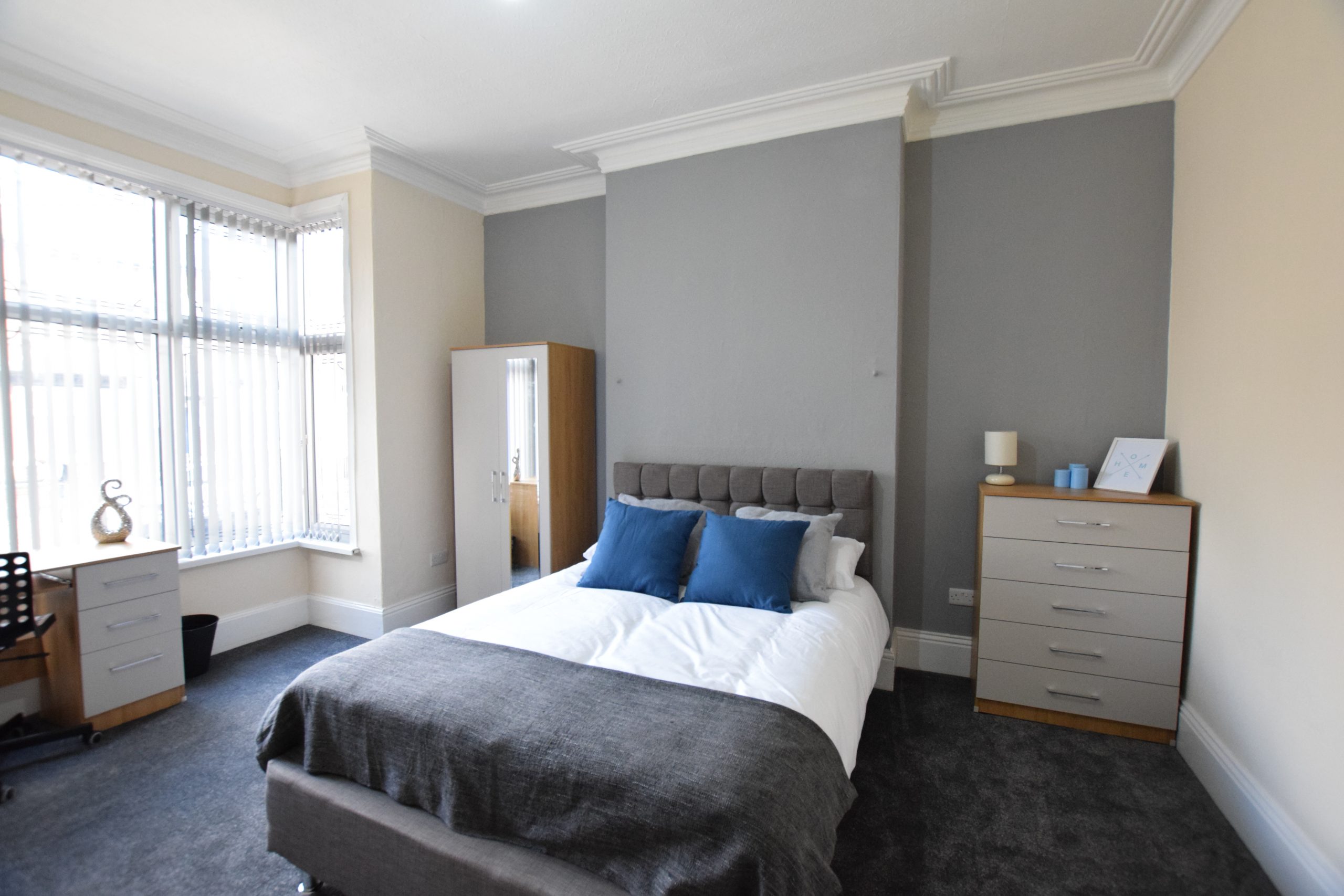 🏡 Large Spacious house share in Moseley, B12