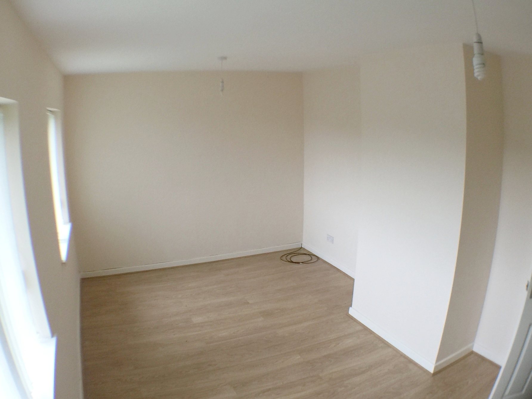 2 bed flat in DY2